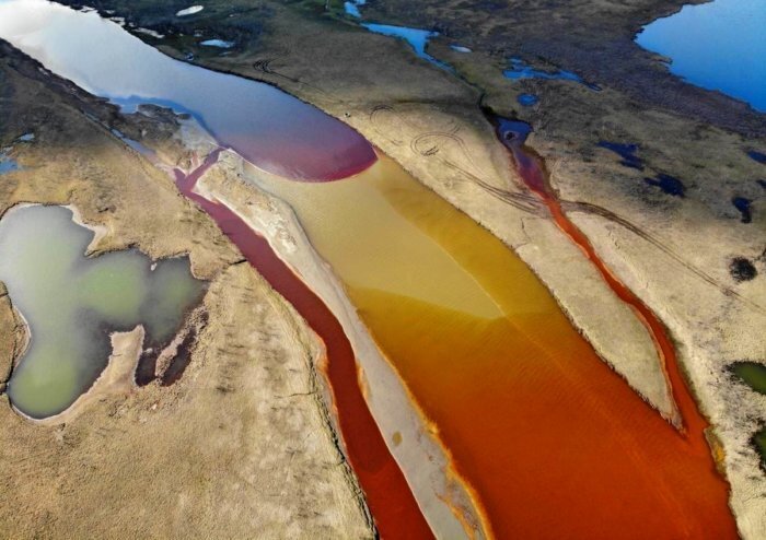 Вам нравится жить в России?