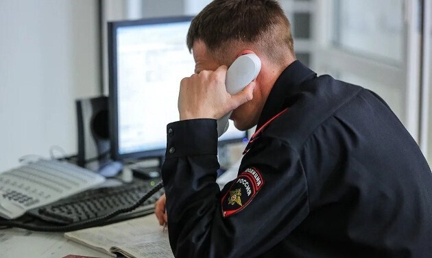 Звонят от имени полиции и сообщают о солидной задолженности, неоплата которой грозит тюремным заключением. Куда обращаться, чтобы выяснить правдивость