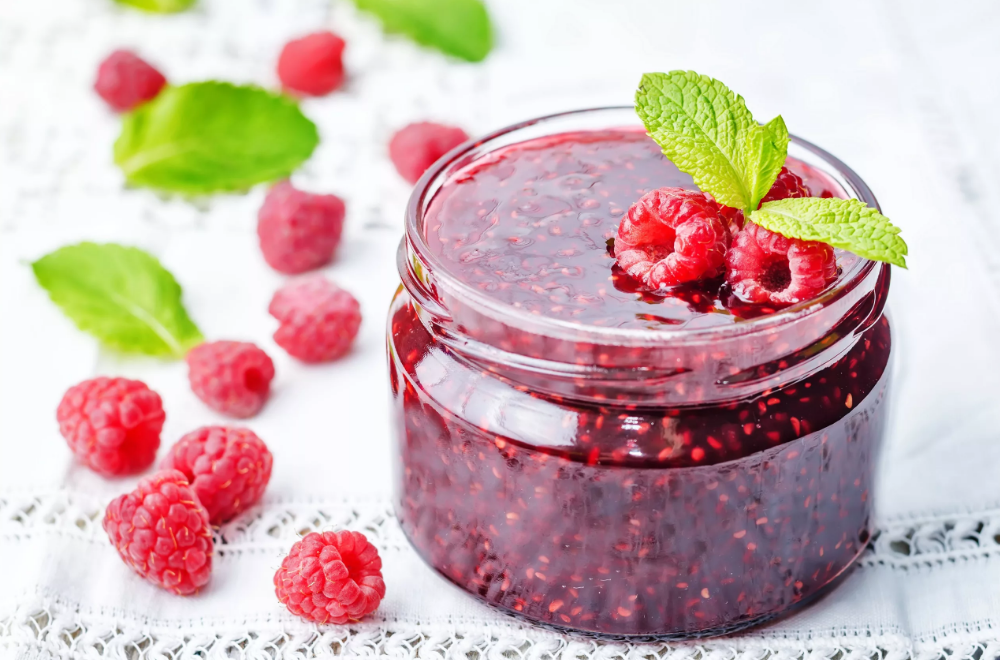 Простейший рецепт малинового варенья без варки, или Заготовки на зиму с удовольствием