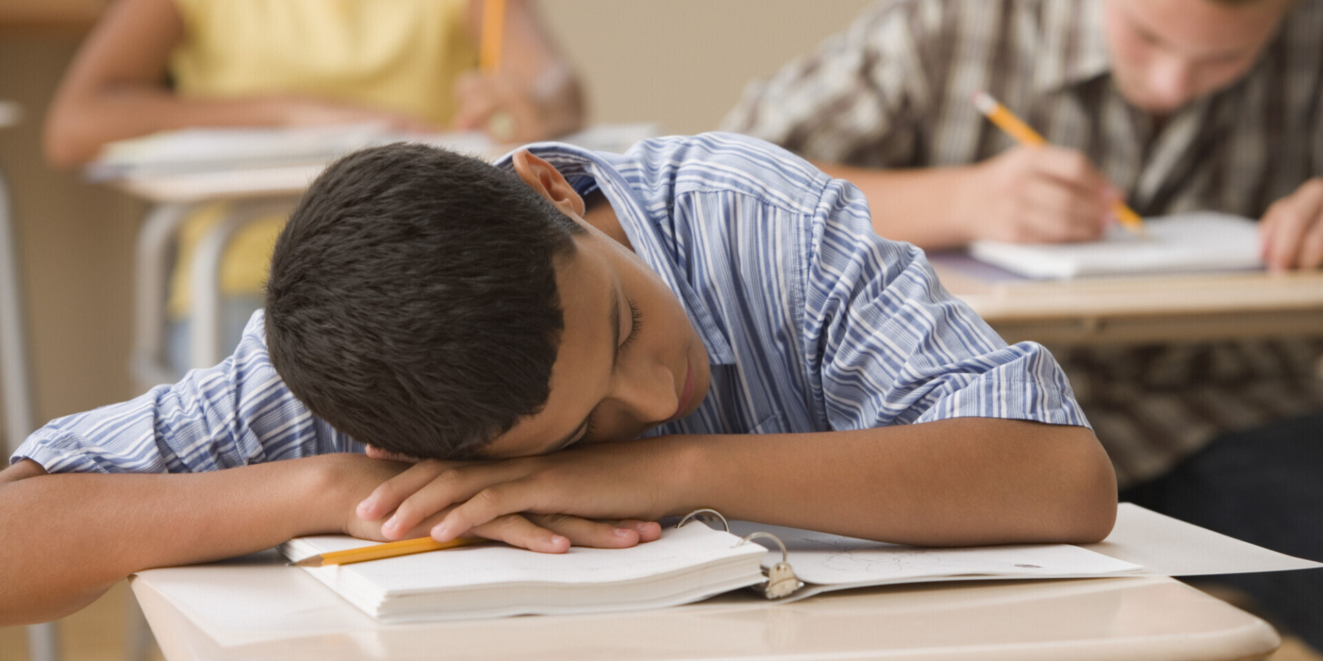 Ты студент-целевик и плохо учишься? Так не пойдёт.Давай мы поможем тебе в учёбе.Не будешь стараться - расторгнем договор.Изменения в закон.