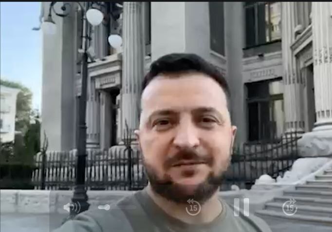 Зеленский записал новое обращение к жителям Донецка, после недели непрерывных обстрелов.