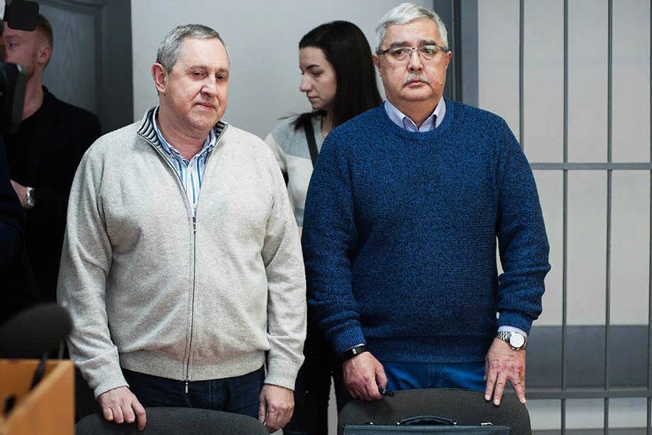 Прокуратура требует посадить депутата на 14 лет за рекордную взятку в истории России.