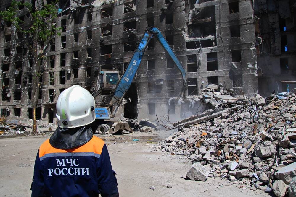 В Мариуполе продолжаются аварийно-восстановительные работы