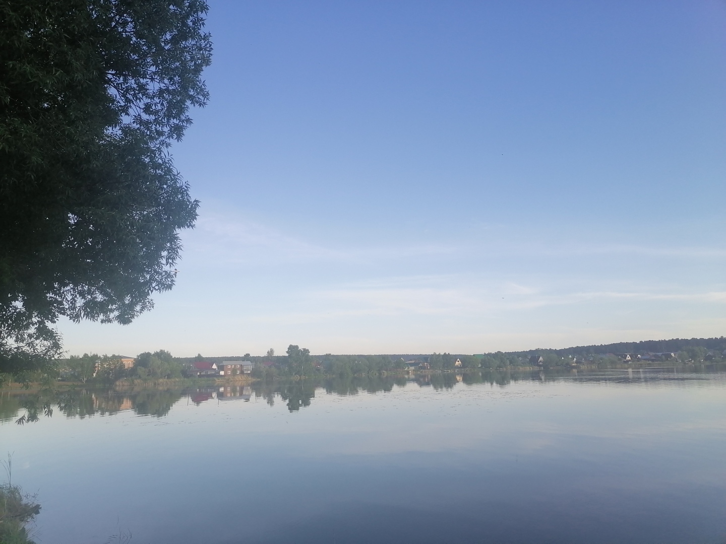 Какой праздник вы отмечаете сегодня: День России или Троицу? Что не рекомендуют делать 12 июня