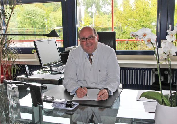 Необъяснимые симптомы после вакцинации против короны – и все уклоняются