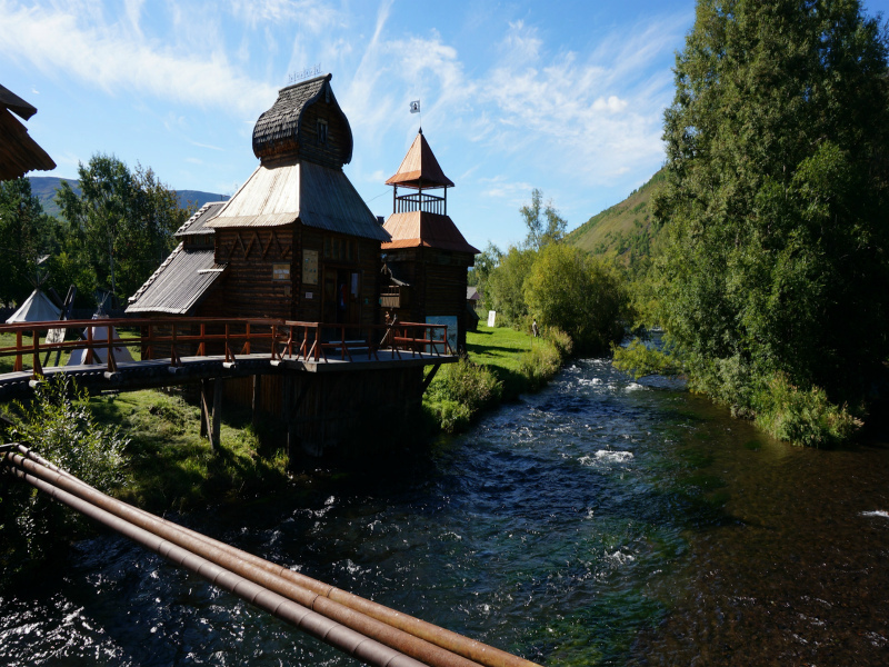 Эссо камчатский край. Деревня Эссо Камчатка. Камчатская Швейцария поселок Эссо. Камчатский край поселок Эссо достопримечательности. Музей Эссо Камчатка.