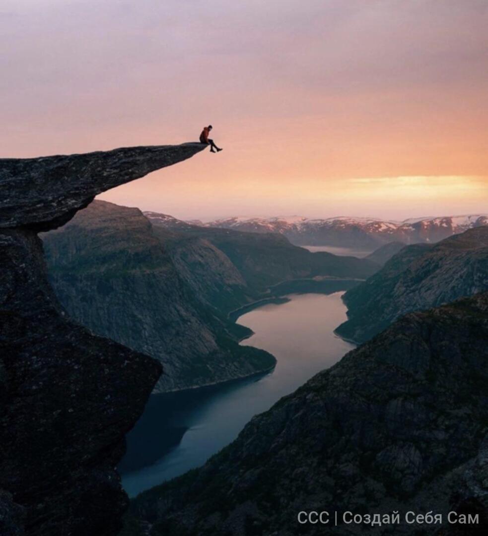 Подсознание может всё. Мысль — материальна. Думай позитивно. Создай себя сам.
