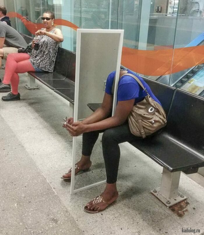 Смешные фото в стиле "обман зрения" или "Показалось".