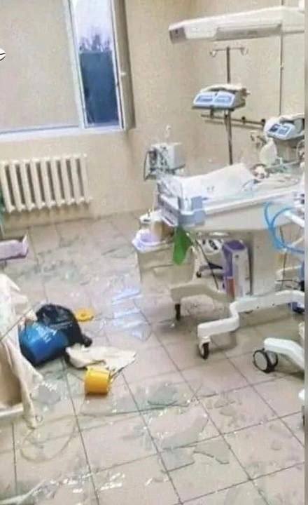 Во время обстрела донецкого роддома в реанимации находился недоношенный малыш