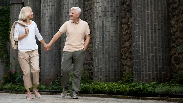 Доказано что прогулки облегчают боль в коленях от остеоартрита