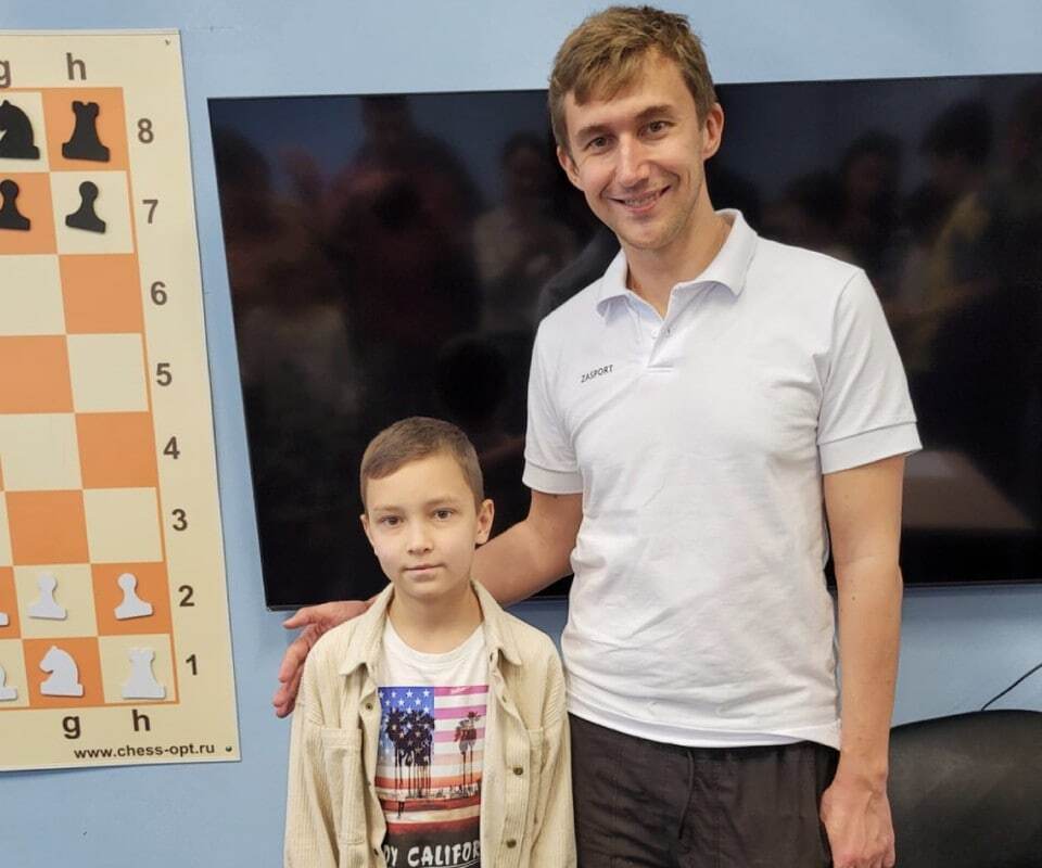♟ Десятилетний школьник обыграл чемпиона мира по шахматам Сергея Карякина.