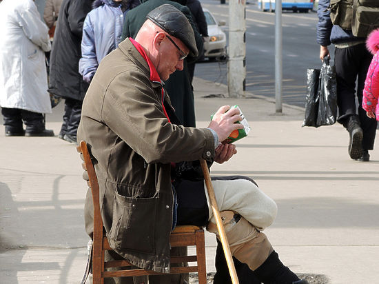 Приставы не оставили инвалиду прожиточного минимума при взыскании