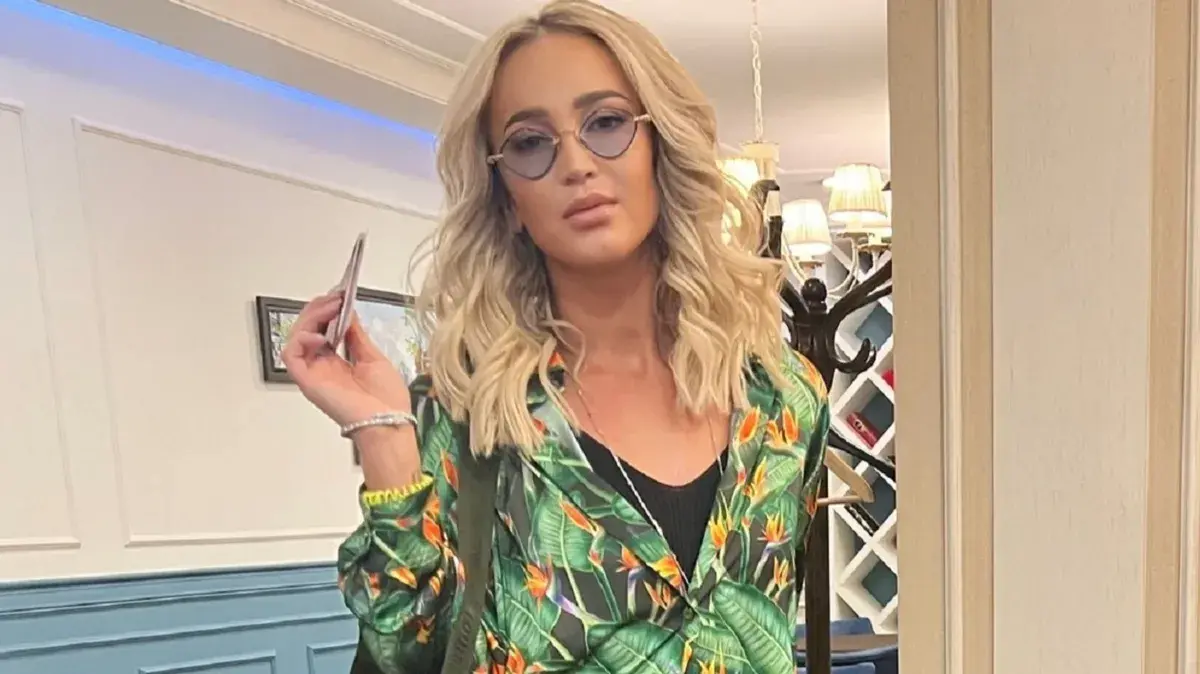 Ты вернешься? Ольга Бузова снова улетела из России. Бузова заинтриговала подписчиков неоднозначным постом в соцсетях