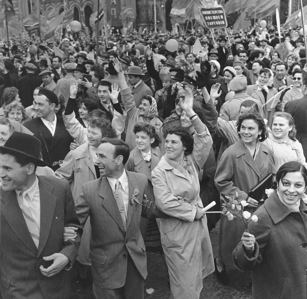 Честных и добропорядочных людей в России в разы больше!