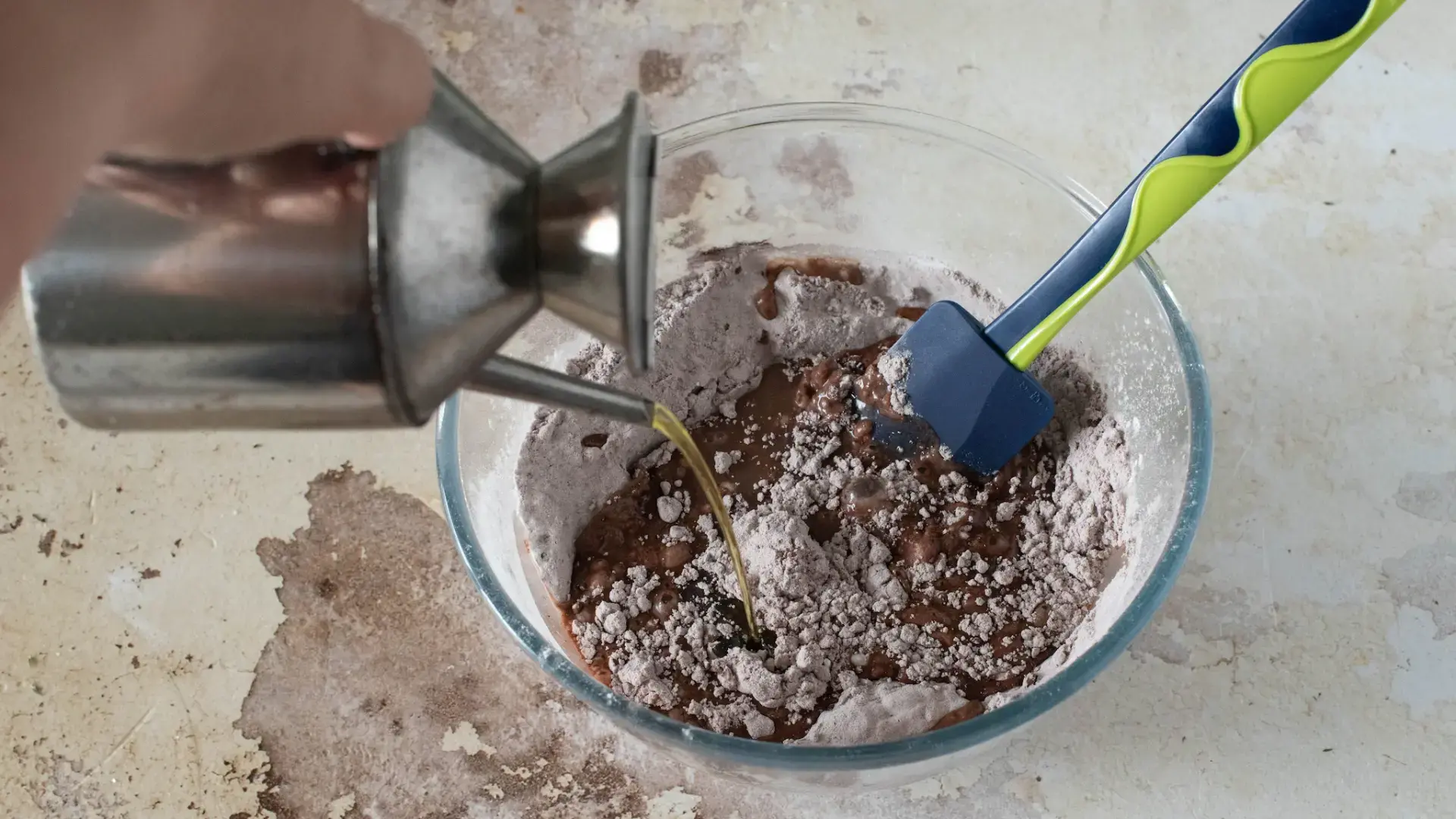 Шоколадный кекс на воде: рецепт легкого десерта без молока и яиц