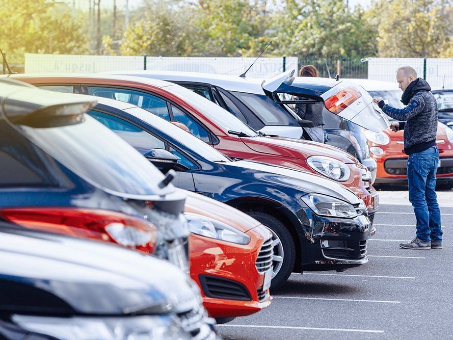 Какие автомобили сейчас лучше не покупать в России: содержать будет довольно сложно и дорого