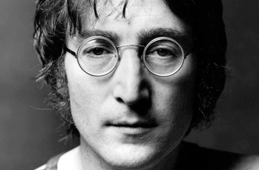 Знаменитости, убитые своими поклонниками