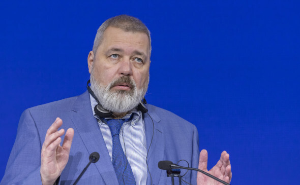 Дмитрий Муратов продал свою нобелевскую медаль на аукционе