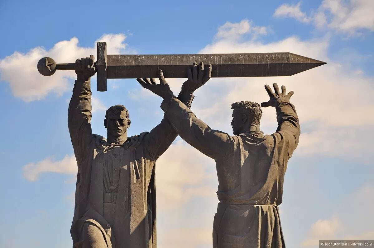 Памятники Великой Отечественной войне в России