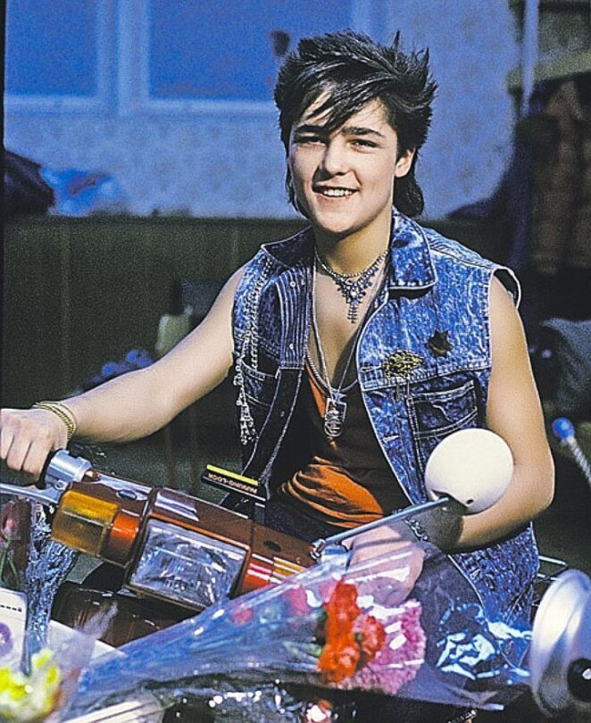 Сегодня не стало легенды 80х-90х гг.. солиста группы "Ласковый Май". Умер Юрий Шатунов.