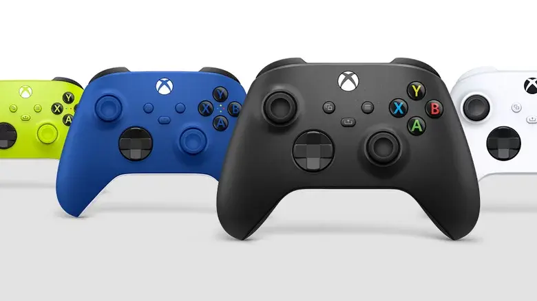 Microsoft борется с нехваткой контроллеров Xbox