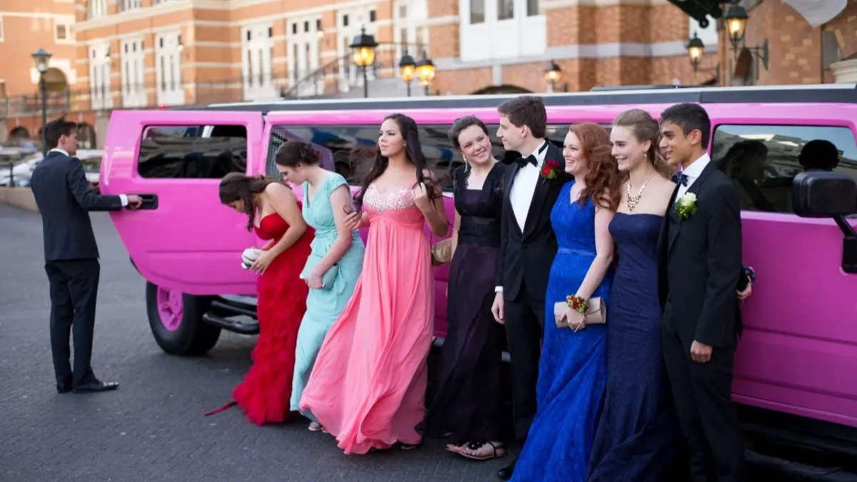 25 июня – Выпускной-2022: в каких регионах запретили продажу алкоголя. Какое будет наказание за нарушения правил в праздник