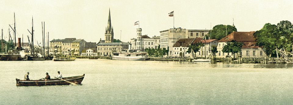 Фотовыставка: Виды города на рубеже веков