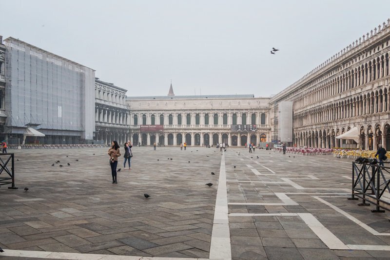 7 вещей, которые нельзя делать туристу в Венеции