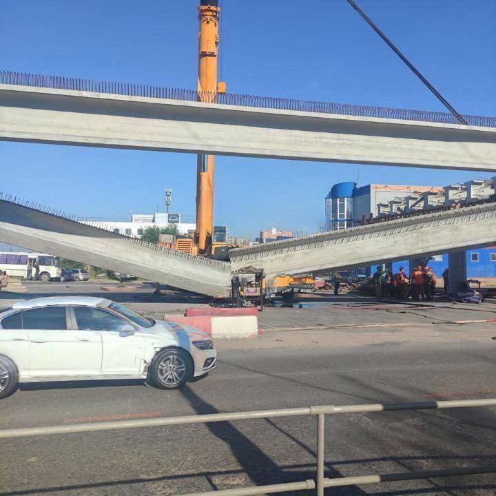 В Москве обрушился строящийся мост!