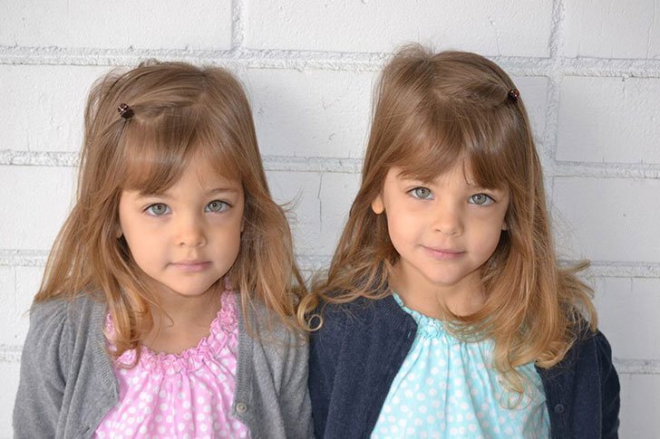 Пара родила прекрасных близнецов, посмотрите, чем они занимаются сейчас.