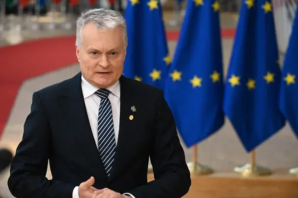 Президент Литвы Гитанас Науседа принял решение не идти на уступки России по вопросу транзита в Калининградскую область...