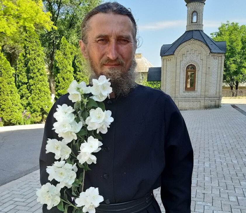 В ДНР на противопехотной мине подорвался монах Свято-Успенского Николо-Васильевского монастыря.