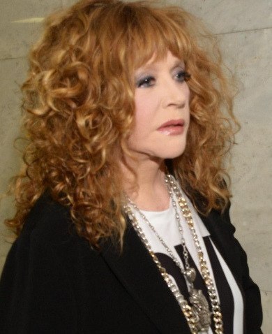 Продюсер Сергей Лавров рассказал что Алла Пугачева может выступить, но многим организаторам она просто не по карману.