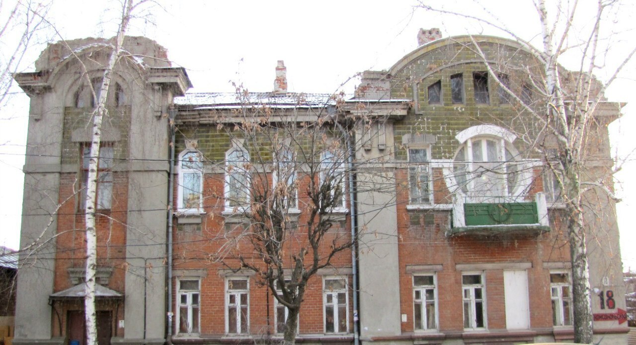 Ох, нелегкая это работа – // Из болота тащить бегемота! (Чуковский К.)