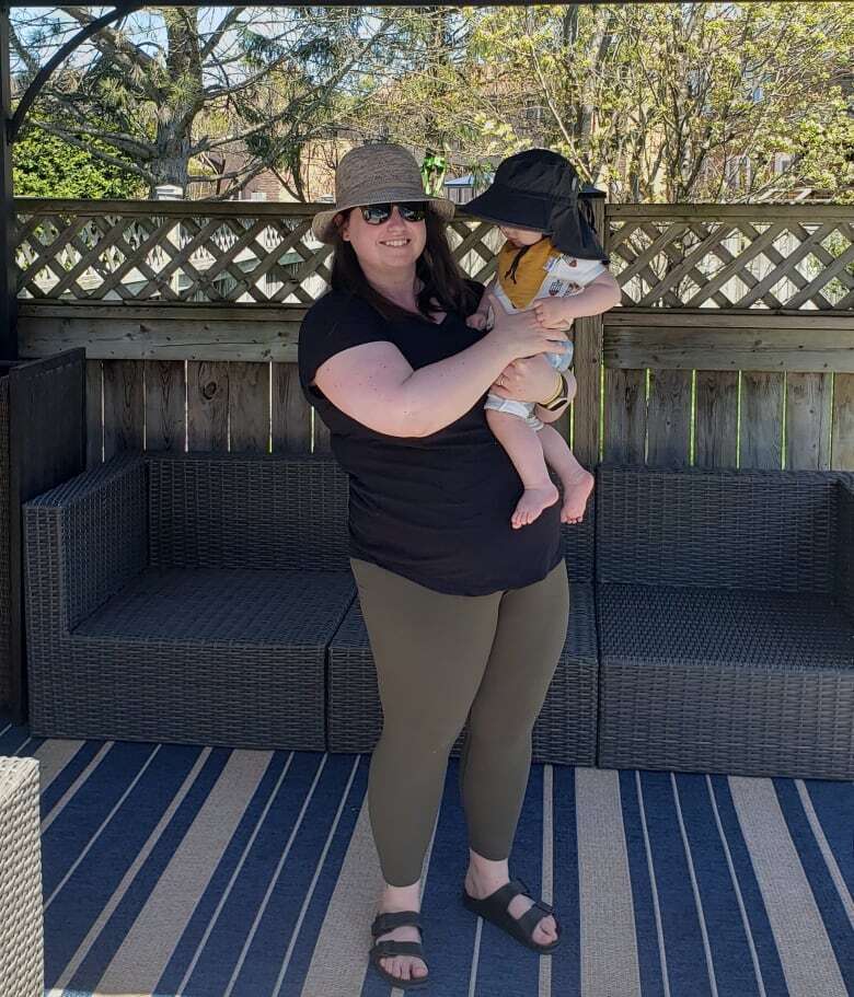 Резкий рост заболеваемости ящуром у детей и родителей. Врачи Онтарио предупреждают.