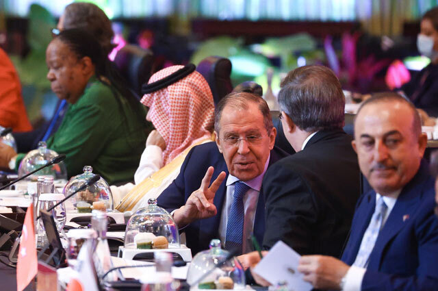 Изоляция Лаврова Западом (Триумф МИД РФ).