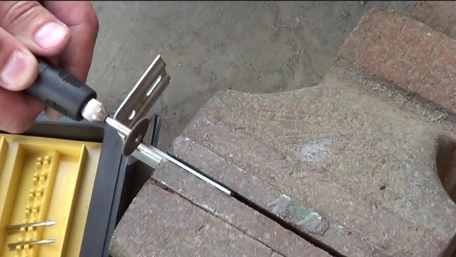 Полезный совет для тех, кто часто работает с бормашинкой