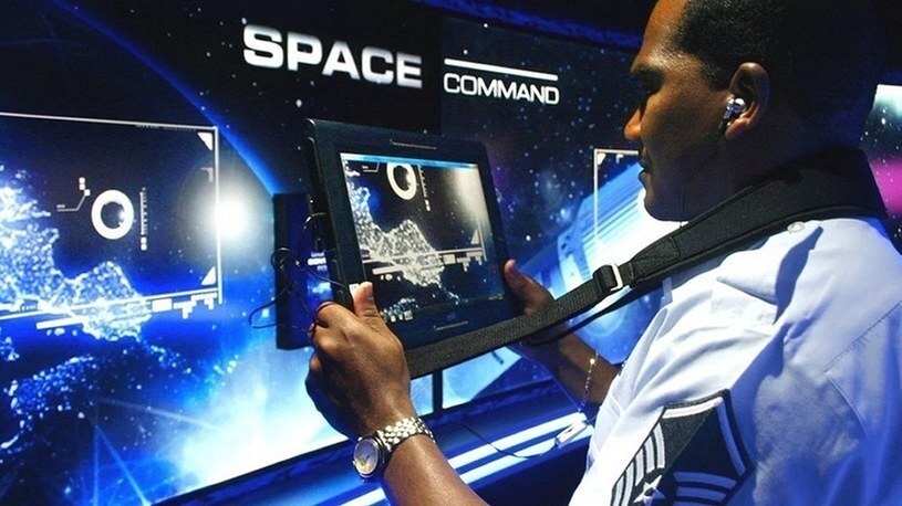 Космонавты с винтовками. Армия США построит свою первую базу в космосе