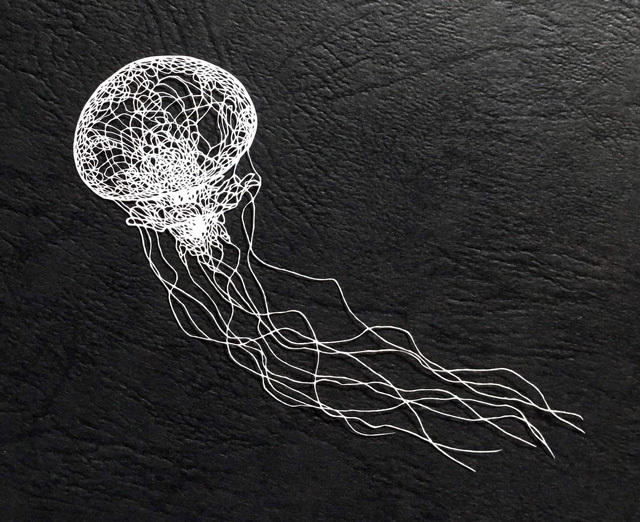 Шедевры с помощью ножа и бумаги