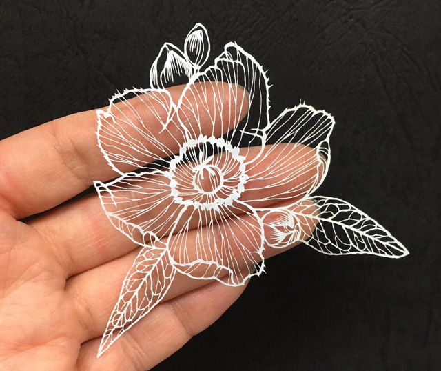 Шедевры с помощью ножа и бумаги