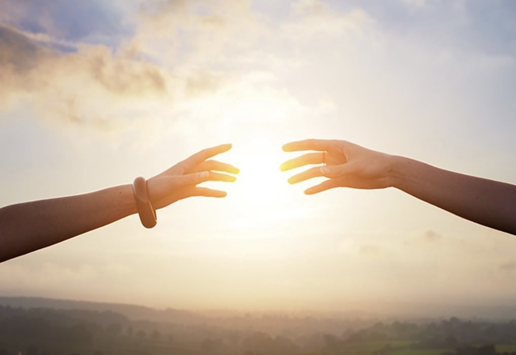 Как думаете, мир держится на добрых людях?