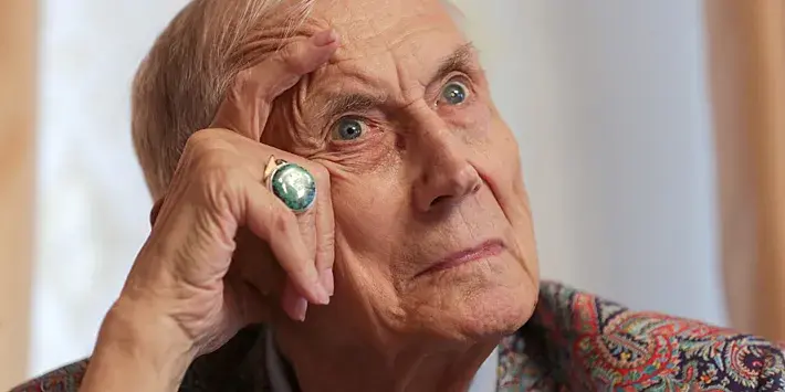 Друг мой Николай подтвердил, что Евтушенко хороший поэт. Но к нему не поехал