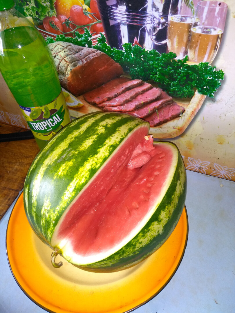 Зачем мыть арбуз?