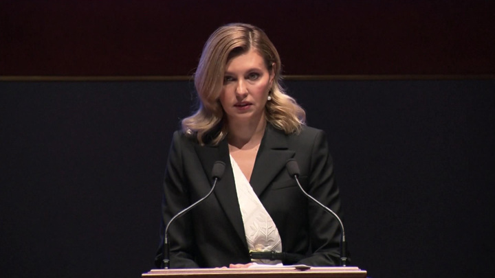 Жена Зеленского говорит, что действия военных «украли детство» ее 9-летнего сына: Младший наследник президента Украины уже мечтает взять в руки оружие