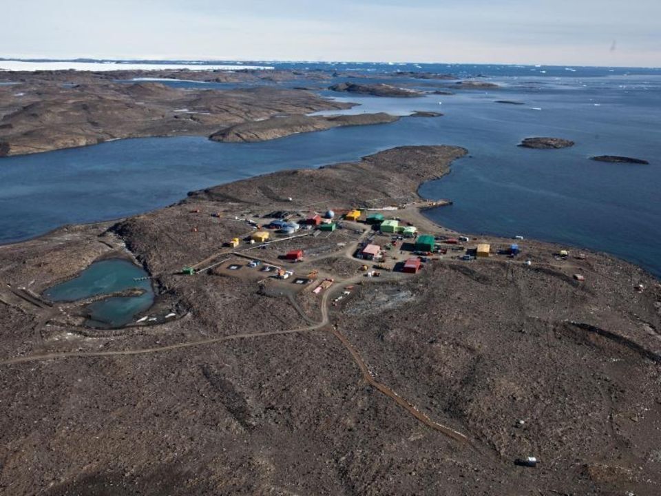 Австралия планирует построить аэропорт в Антарктиде