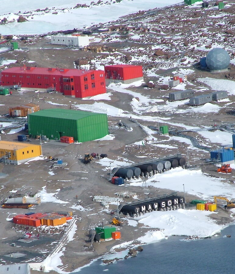 Австралия планирует построить аэропорт в Антарктиде