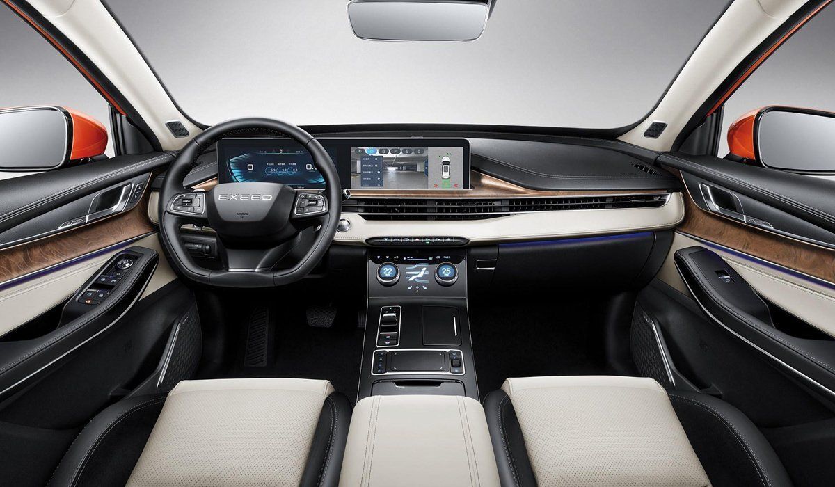 В России появится «заряженная» версия кроссовера Exeed LX