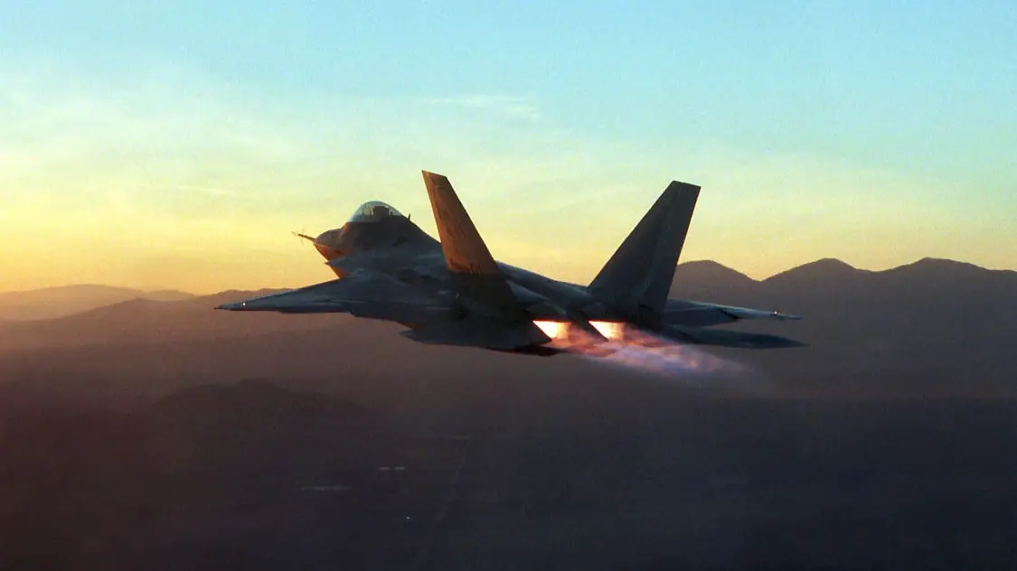 США перебрасывают в Польшу шесть истребителей F-22 в целях сдерживания России