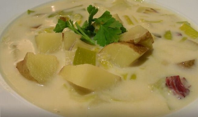 Чешский суп из лука-порея с картофельным пюре
