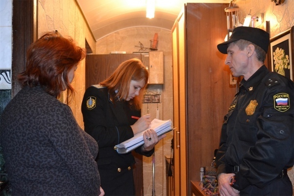 Деньги списаны со счёта в срок действия моратория в отношении должников. Должен ли пристав вернуть деньги? Вопрос – ответ